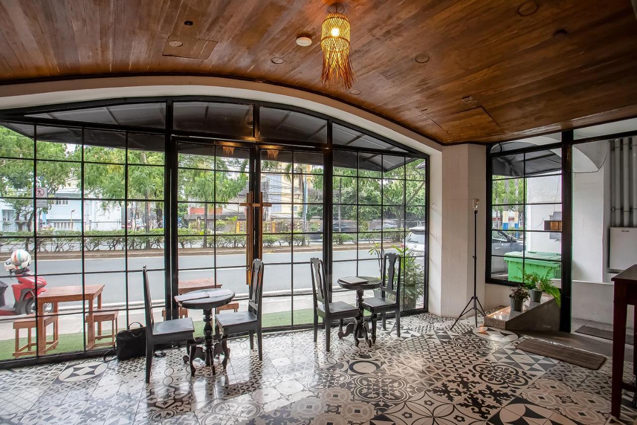 Oyo 821 Connector Hostel Makati City Zewnętrze zdjęcie
