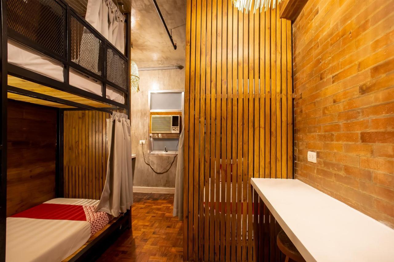 Oyo 821 Connector Hostel Makati City Zewnętrze zdjęcie