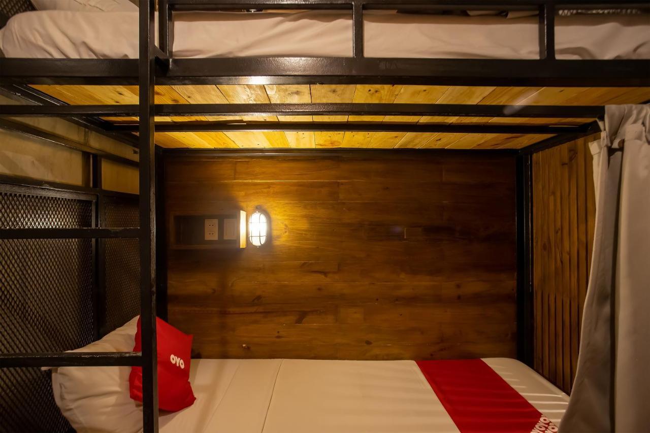 Oyo 821 Connector Hostel Makati City Zewnętrze zdjęcie