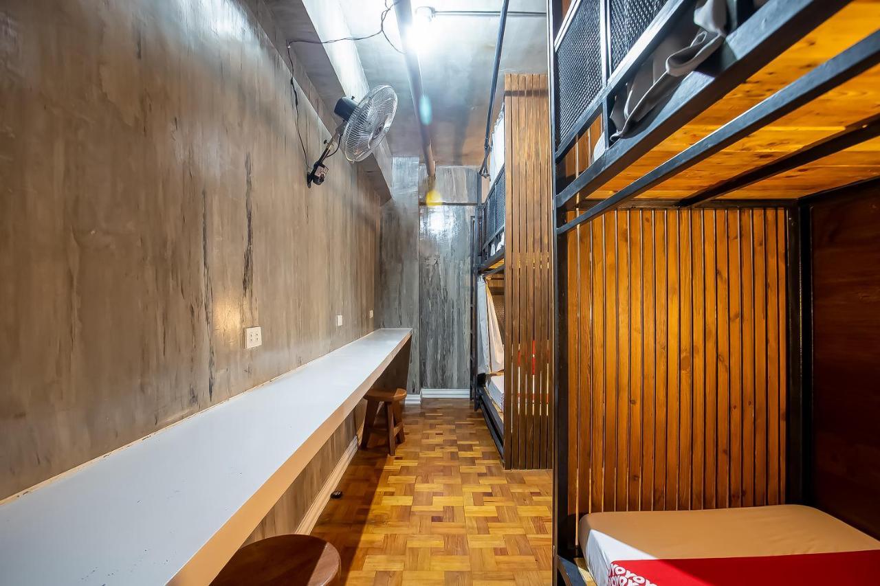 Oyo 821 Connector Hostel Makati City Zewnętrze zdjęcie