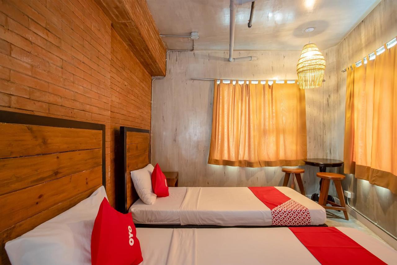 Oyo 821 Connector Hostel Makati City Zewnętrze zdjęcie